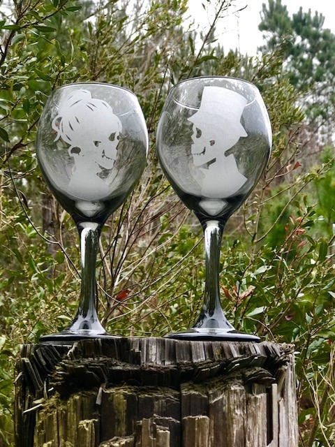 Engraved Skeleton Bride & Groom Wine Glasses – Black-Tinted Stems or Champagne Flutes, Gothic Wedding, Halloween, Dark Romance Gift
