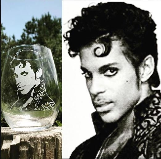 Personalized Engraved wine glass, Custom picture wine glass,engraved photo whiskey glass,Wedding Glass,Anniversary,Graduation, Mother's day